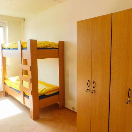 Хостел Km House Cerny Most Прага Экстерьер фото